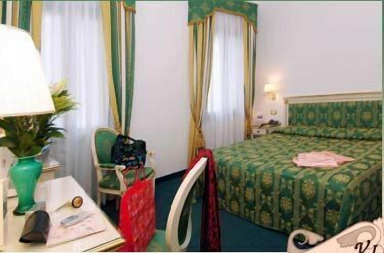 Bedroom 5, Villa Crispi, Venezia