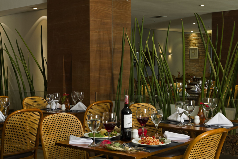 Food & Drinks 5, Intercity São Paulo Nações Unidas, São Paulo