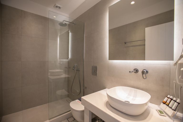 Bathroom 5, The George Hotel, South Aegean