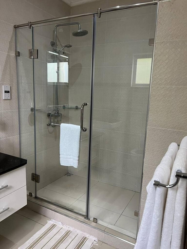 Bathroom 3, Paul's Residence