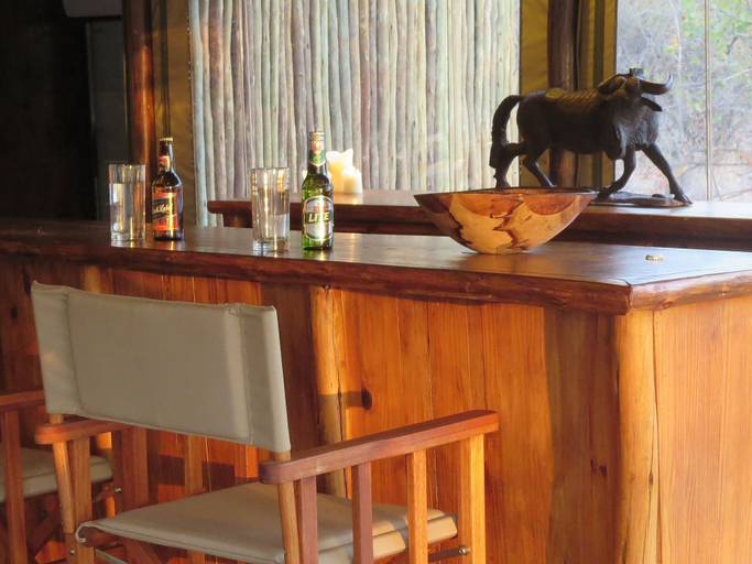 Food & Drinks 4, Iphofolo Lodge, Vhembe