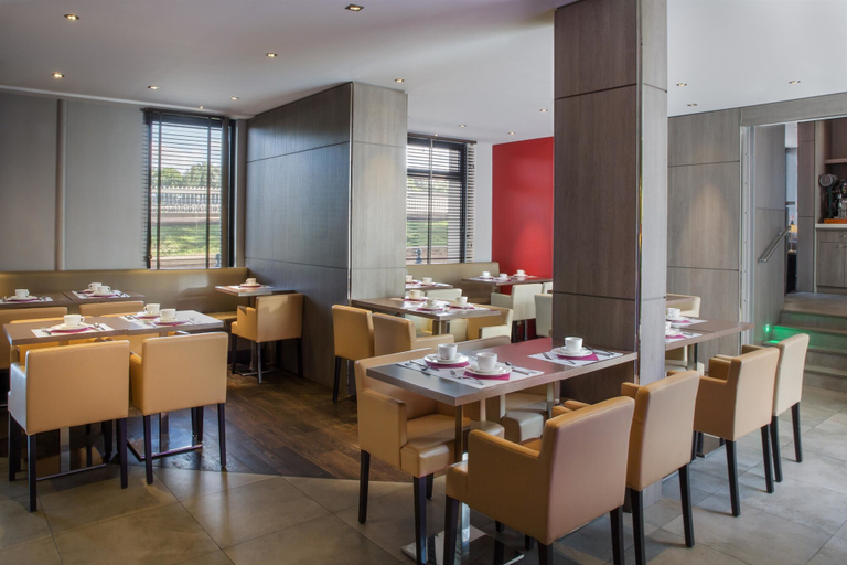 Food & Drinks 5, Best Western Seine West Hotel, Hauts-de-Seine