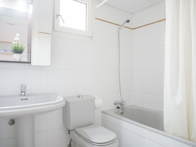 Bathroom, Marineu Casablanca, Castellón