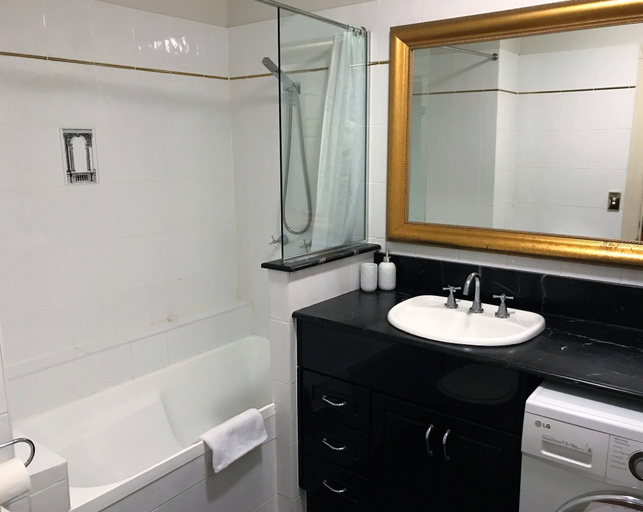 Bathroom 4, S&P Apartments - Central Station, Brisbane