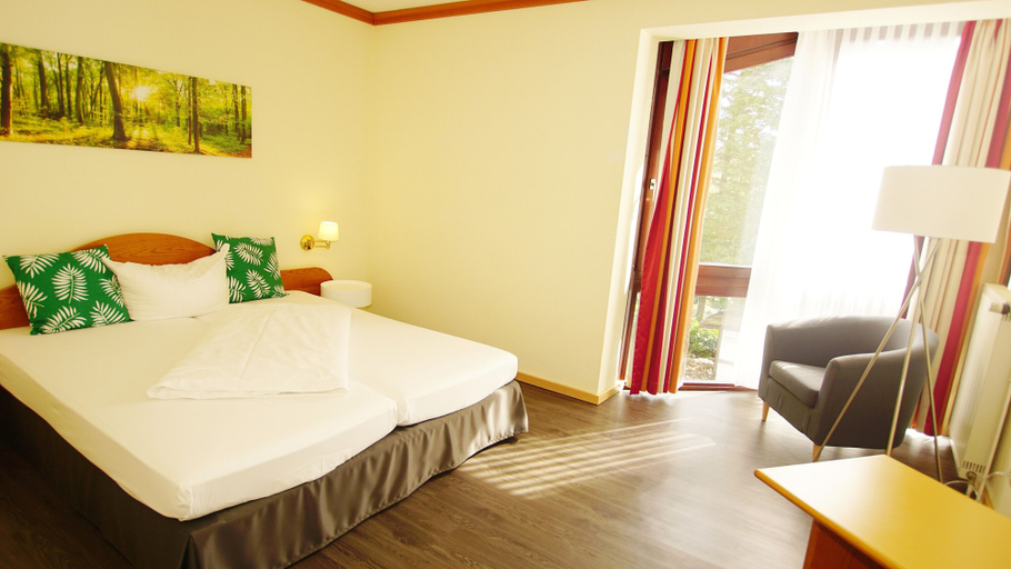 Bedroom 2, gut-Hotel Tannenhof, Lahn-Dill-Kreis