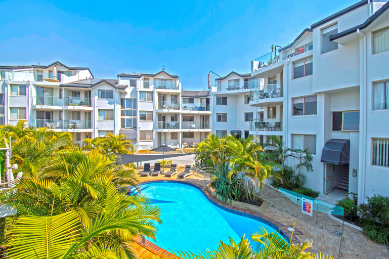 Exterior & Views 2, Sand Castles on Currumbin Beach, Gold Coast