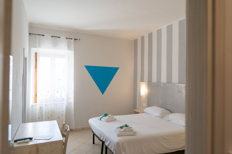 Bedroom 2, Hotel La Smorfia, Livorno