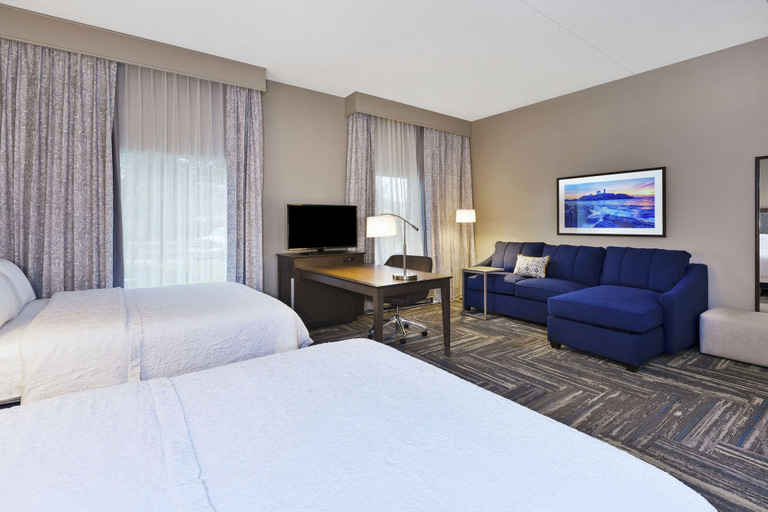 Bedroom 2, Hampton Inn & Suites Wells-Ogunquit, York
