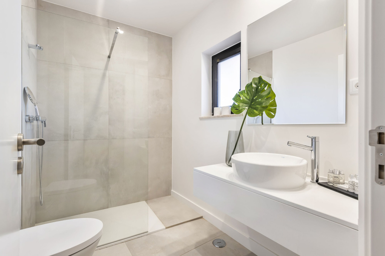 Bathroom 5, Clube Maria Luisa, Albufeira