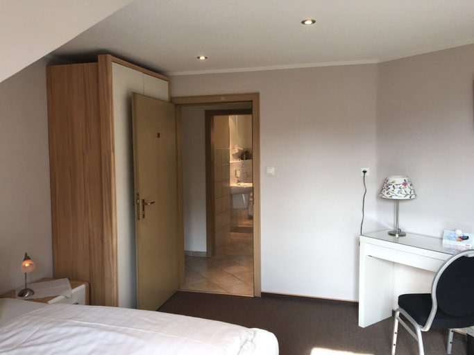 Bedroom 3, Landhaus Pension Göke, Paderborn