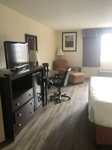 Bedroom 2, America's Inn, Williamsburg