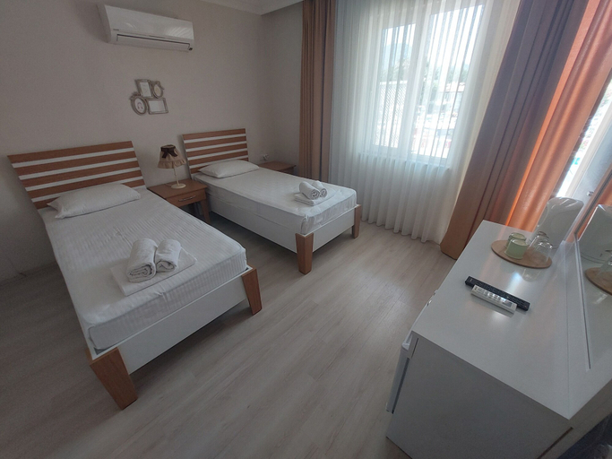 Bedroom 4, Grandma's Garden, Ortaca