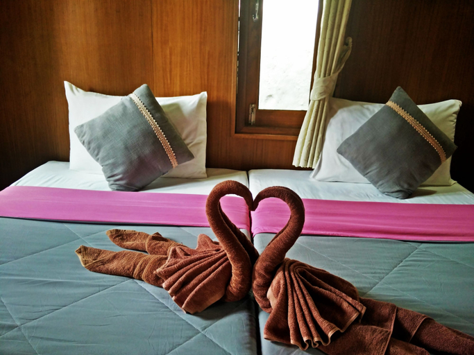 Bedroom 2, Khao Sok Cabana Resort, Phanom