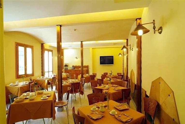 Food & Drinks 4, Hotel Eden, Napoli