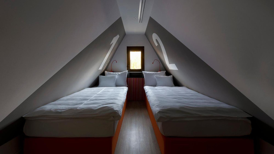Bedroom 2, Donautica Hotel & Restaurant, Szekszárd