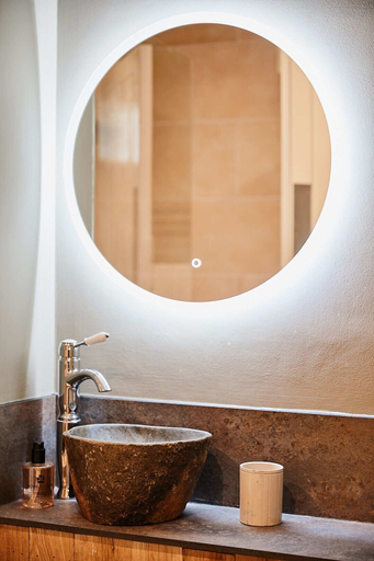 Bathroom 3, The Bucks Head, Hampshire