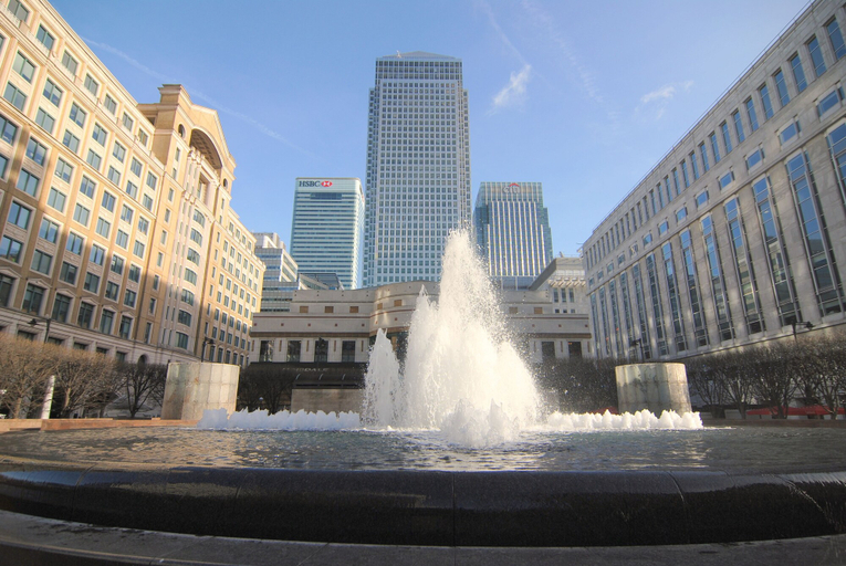 Exterior & Views 2, Canary Wharf - Corporate River View Apartments, London