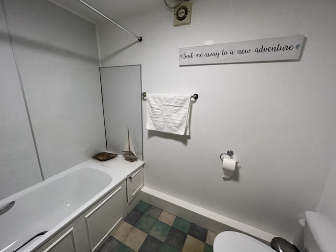Bathroom 4, The Anchor Hotel, Aberdeenshire