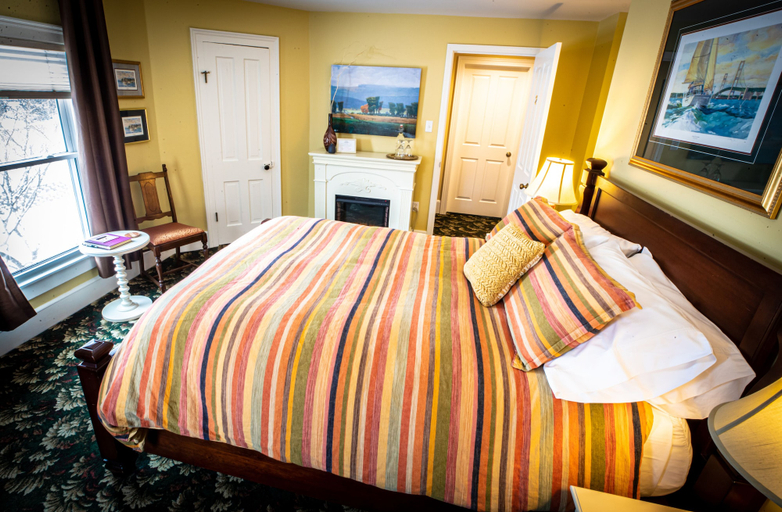 Bedroom 3, Twin Oaks Inn, Allegan