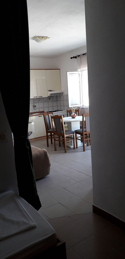 Others 5, Apartments Andrijana, Janjina