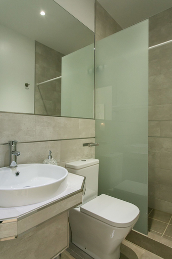 Bathroom 5, Hostal Met Madrid, Madrid