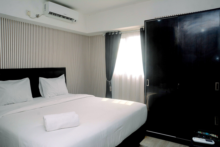 Bedroom 3, Homey and Relaxing 2BR The Wave Apartment By Travelio, South Jakarta