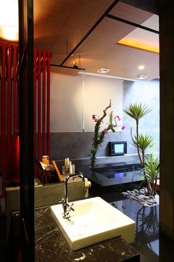 Others 5, Moonlight Motel, Taichung
