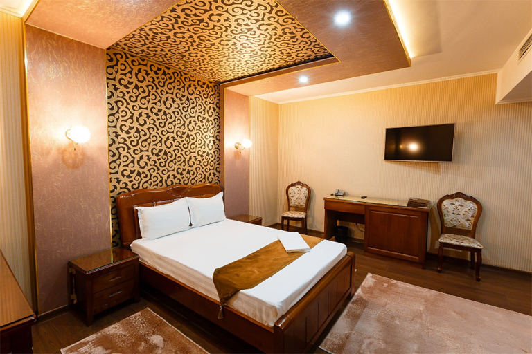 Bedroom 4, Salut Hotel Almaty, Almaty