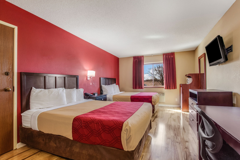 Bedroom 3, Econo Lodge Shelbyville, Shelby