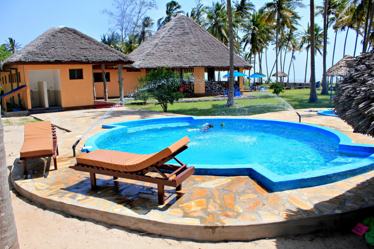 Sport & Beauty 4, Saadani Park Hotel, Pangani