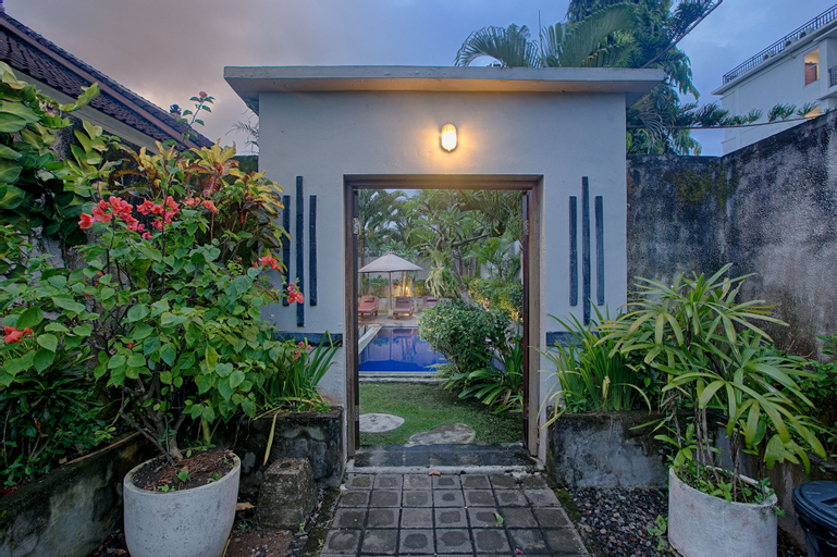 Exterior & Views 5