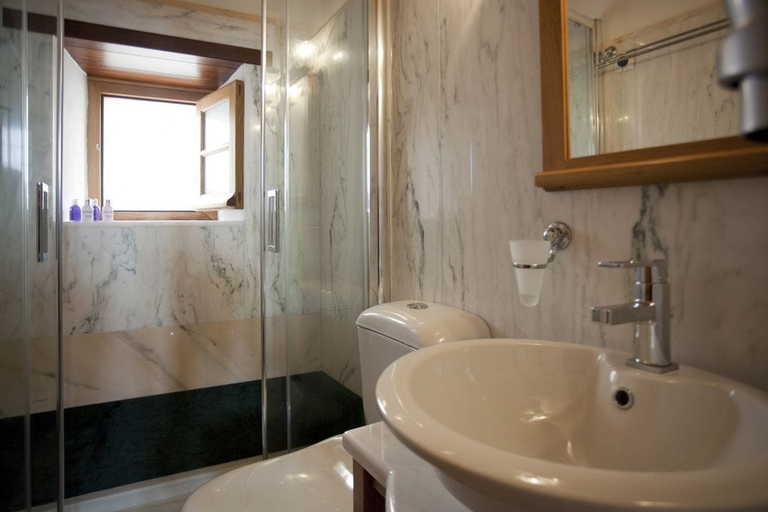 Bathroom 3, Likinia Hotel, Peloponnese