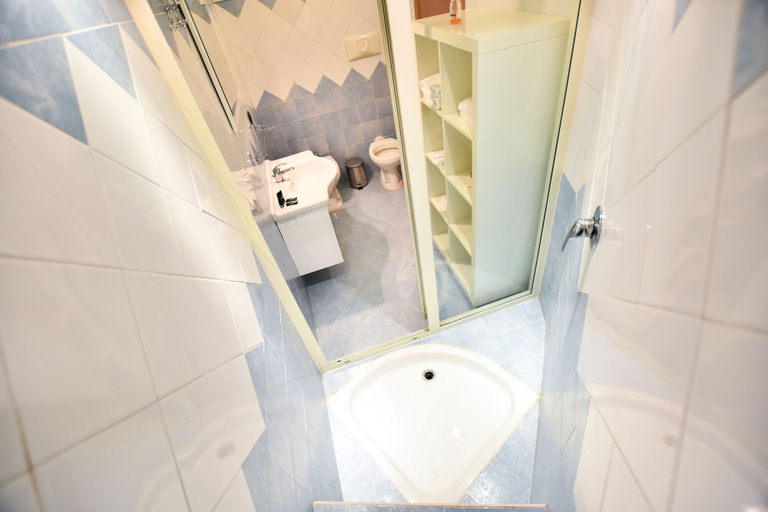 Bathroom 4, B&B Mary Flower, Napoli