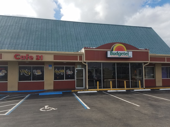 Exterior & Views 2, Budget Inn, Broward