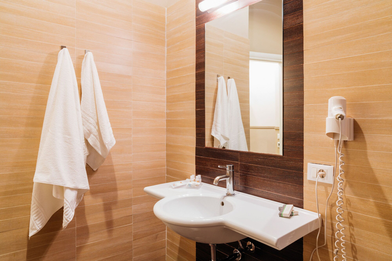 Bathroom 4, Ambasciatori Hotel, Palermo