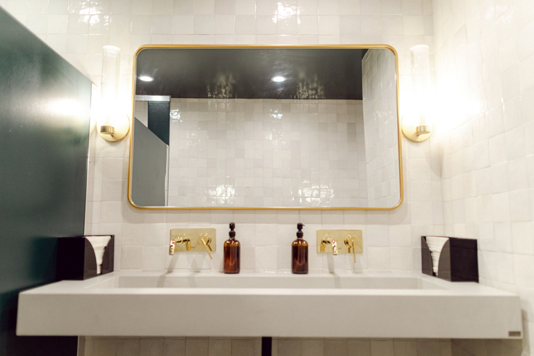 Bathroom 3, Tangerine Motel, Oktibbeha