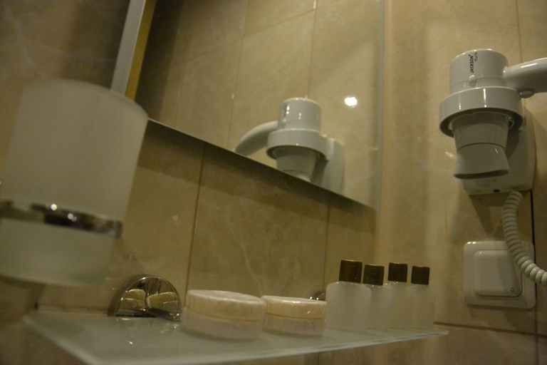 Bathroom 5, Kaftan Hotel, Fatih