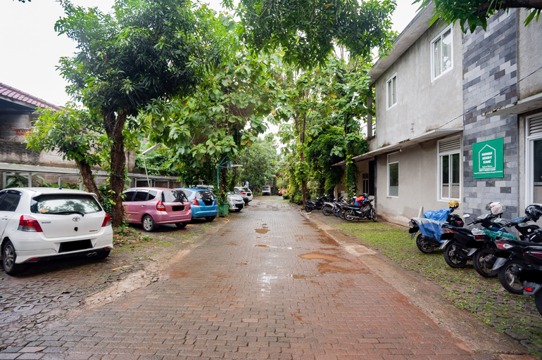 Others 4, Safwah Bintaro Syariah Mitra RedDoorz, South Tangerang