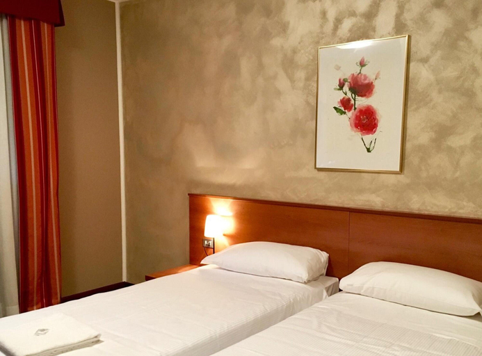 Bedroom 2, Hotel Forum, Milano