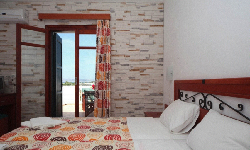 Bedroom 2, Plaka Hotel II, South Aegean