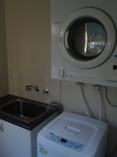 Bathroom 4, Victoria Lodge Motor Inn And Apartments, Glenelg - Portland