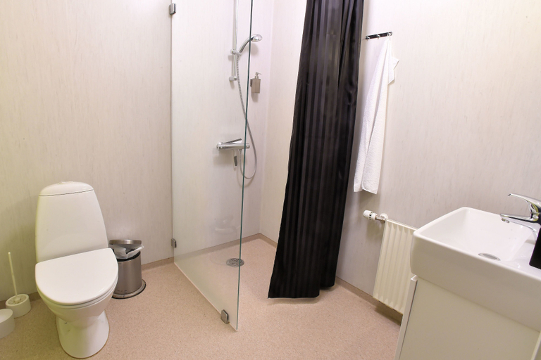 Bathroom 3, Hotel Postgaarden, Esbjerg
