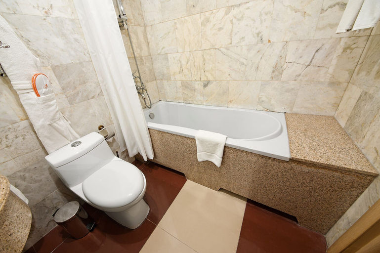Bathroom 3, Kartmazovo Town, Leninskiy rayon