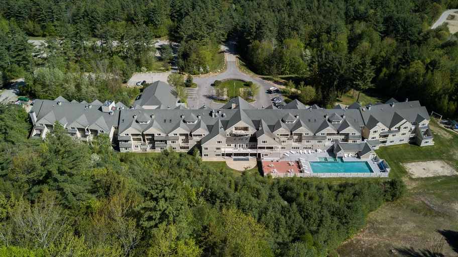 Exterior & Views 2, Grand Summit Hotel at Attitash, Carroll