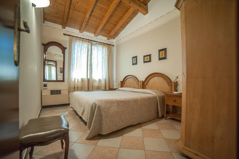 Bedroom 4, Park Hotel Elefante, Verona