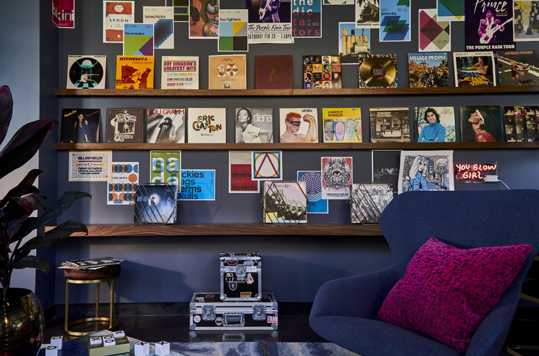 Others 5, MOXY Minneapolis Uptown, Hennepin