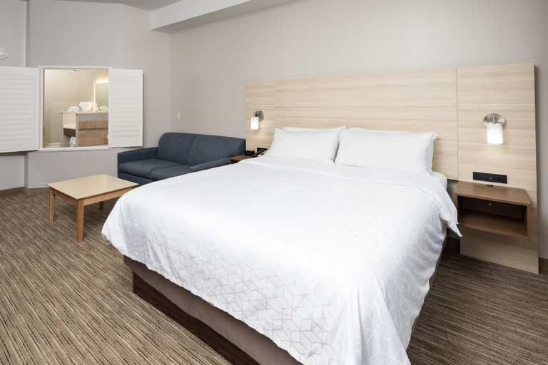 Bedroom 3, Holiday Inn Express & Suites PORTAGE, Porter