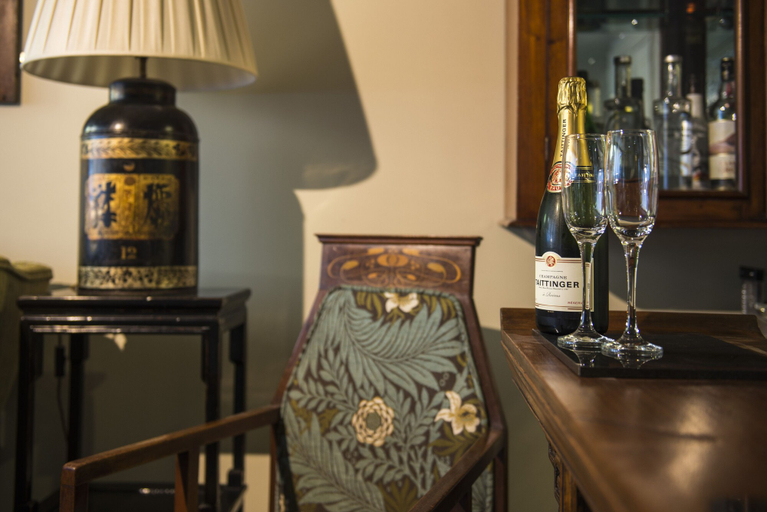 Food & Drinks 4, Nanny Brow, Cumbria