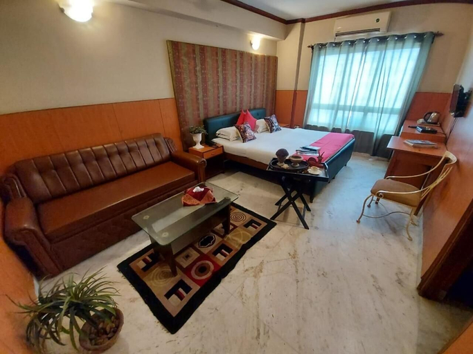 Others 5, Malik Guest House, Kolkata