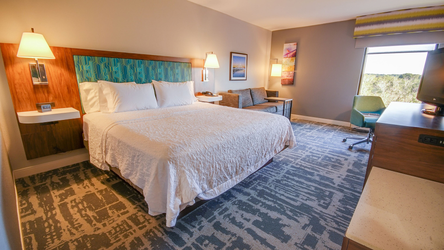 Bedroom 2, Hampton Inn Salisbury, Wicomico